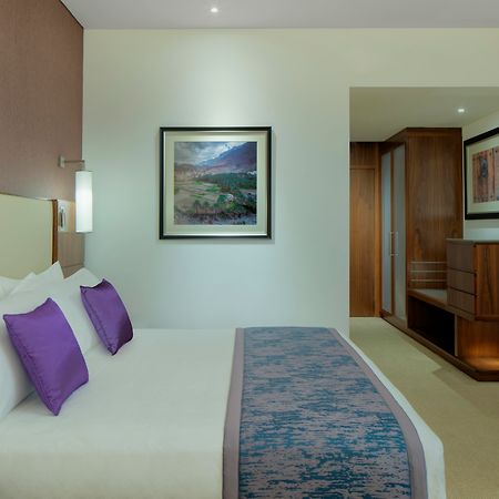 Crowne Plaza Muscat Ocec By Ihg Hotel Luaran gambar